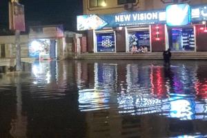 عدن تحت وطأة الصرف الصحي.. أزمة تلوح في كل شارع