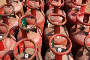 الهند ترفع أسعار غاز الطهي مع اضطراب الإمدادات بسبب حرب إيران