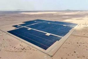 محطة شمسية إماراتية تُحوّل شبوة إلى نموذج كهرباء مستقر بعد سنوات الانقطاع