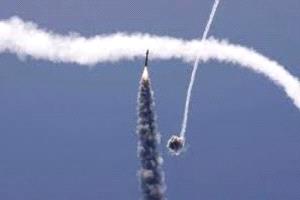 قطر تصد هجوم صاروخي وطائرات مسيّرة من إيران