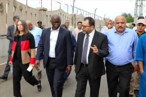 وزير الكهرباء ونائب رئيس البنك الدولي يتفقدان محطة الحسوة ويبحثان تطويرها