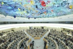 جلسة طارئة في جنيف: مجلس حقوق الإنسان يفتح ملف استهداف المدارس وسط تصاعد اتهامات الشرق الأوسط