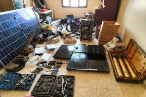 الأمن في المهرة يضبط خلية إجرامية ويستعيد مخدرات ومعدات مسروقة