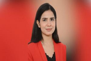 الصحفية اليمنية عهد ياسين تكشف تعرضها لتهديدات بالقتل وتحريض ديني بسبب عملها