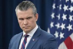 وزير الدفاع الأمريكي: المرشد الإيراني الجديد جريح ومشوه على الأرجح