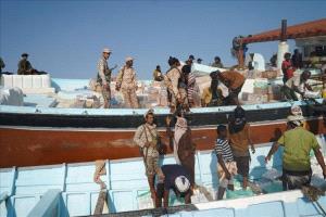 ضربة بحرية يمنية تحبط تهريب آلاف الأدوية الإيرانية للمليشيات الحوثية"