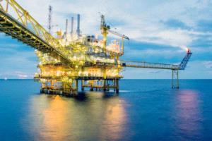 عقود الغاز في أوروبا تقفز 5% مع تصاعد تهديدات هرمز