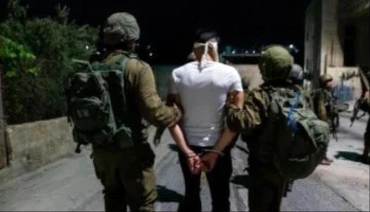 قوات الاحتلال الإسرائيلي تعتقل فلسطينيا ووالده في أريحا