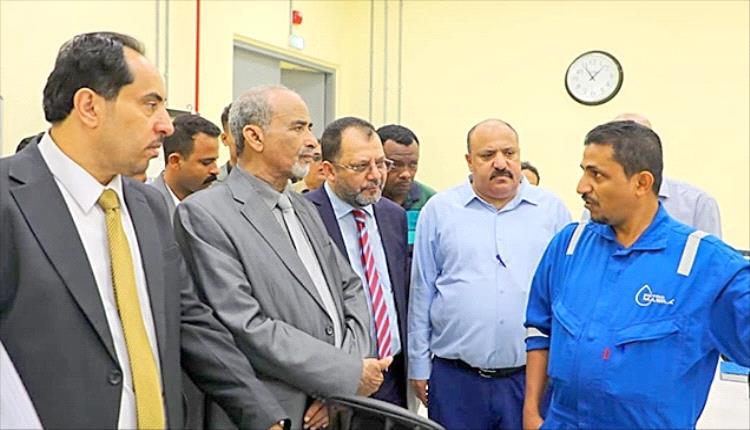 الفريق الصبيحي يوجه بمعالجات عاجلة لتحسين الكهرباء والخدمات الصحية في عدن