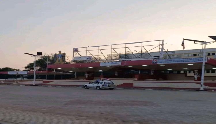 تكدّس مشاركين في فعالية بعدن وسط غياب وسائل النقل للعودة
