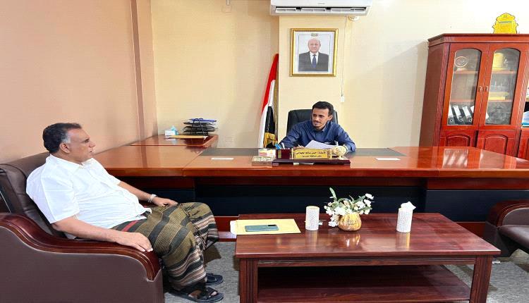 السلطة المحلية بحضرموت تبحث احتياجات مديرية أرياف المكلا وتعزيز الخدمات