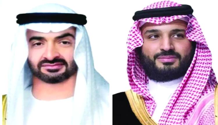ولي العهد السعودي والرئيس الإماراتي يستعرضان هاتفياً المستجدات الإقليمية
