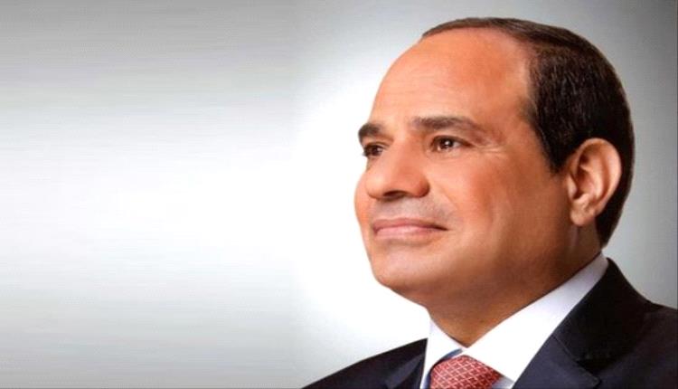 السيسي يعود إلى القاهرة بعد جولة أفريقية شملت كينيا وأوغندا
