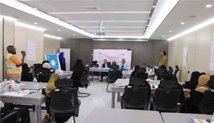 وزارة التربية والتعليم بعدن تنظم دورة تدريبية حول أساليب التقويم الحديثة في الممارسة التعليمية