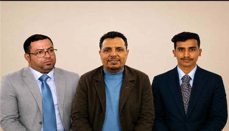 محكمة حضرموت تقضي ببراءة ثلاثة صحفيين من تهم تتعلق بالنشر بعد سنوات من القضايا