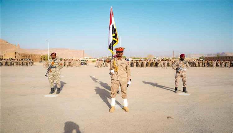 استعراض عسكري وأمني بسيئون لتعزيز الجاهزية وترسيخ الاستقرار في وادي حضرموت