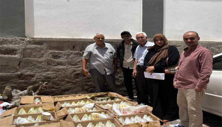 عدن.. إتلاف كميات من سائل غسيل مقلد ضمن حملة لحماية المستهلك