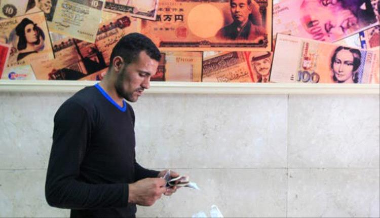 الدولار يواصل الارتفاع في مصر ويقترب من مستوى 54 جنيهاً