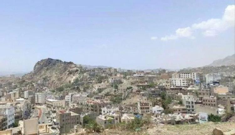 مأساة تهز تعز.. طفلة تنهي حياتها بعد تلقيها خبر وفاة والدها المغترب