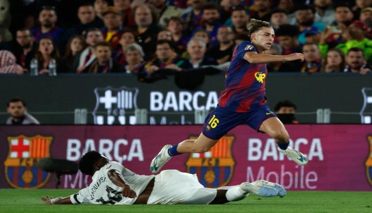 فيرمين لوبيز لاعب برشلونة يخضع لجراحة ناجحة