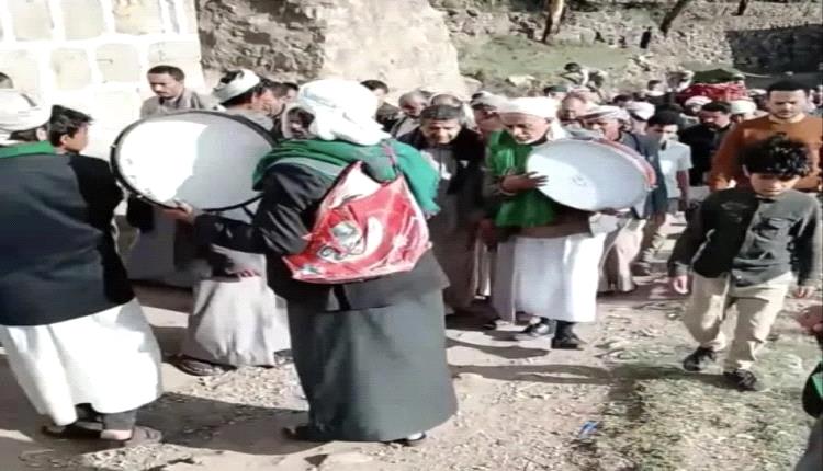 جنازة في تعز تثير جدلًا حول الطابع المذهبي للطقوس