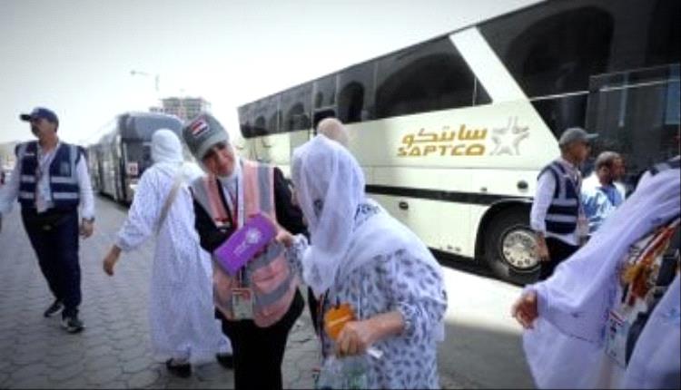 الحجاج يتوجهون إلى منى غدًا لبدء مناسك الحج وسط جاهزية أمنية وصحية شاملة