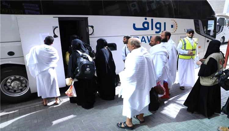 وزير الأوقاف يؤكد اكتمال وصول الحجاج اليمنيين إلى منى بنجاح
