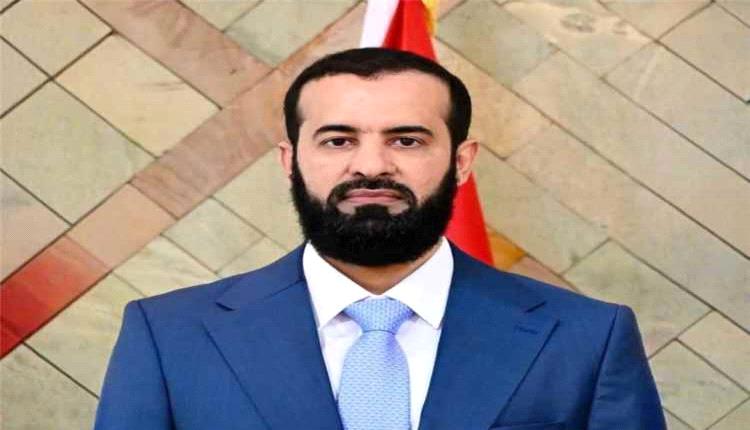 محافظ أبين يوجّه بصرف عيدية لـ777 من عمال وموظفي النظافة بالمحافظة