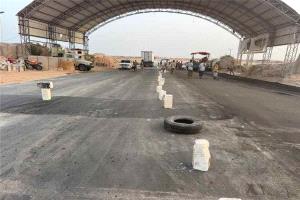 استكمال أعمال سفلتة مشروع المدخل الجنوبي لمدينة الغيضة في المهرة