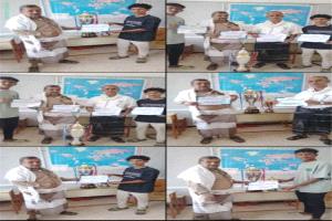 طلاب ثانوية عمر بن عبدالعزيز يكرّمون إدارة المدرسة بعد التتويج ببطولة حسين لعور