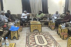 الحالمي يزور اللواء حمدي شكري ويؤكد أهمية توحيد الصف الجنوبي