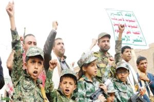 شبكة حقوقية: مليشيا الحوثي تستغل الجوع لتجنيد الأطفال والشباب والمهمشين في جبهات القتال