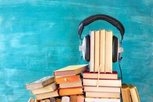 القراءة أم الكتب الصوتية؟ دراسات حديثة توضح أيهما يمنح فهماً أعمق
