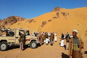 قبائل دهم بالجوف تحاصر مصالح الحوثي وتتوعد بالخيار العسكري
