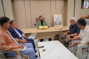 محافظ أبين يبحث مع مدير كهرباء المحافظة احتياجات القطاع ودعم الصيانة وتحسين الخدمة