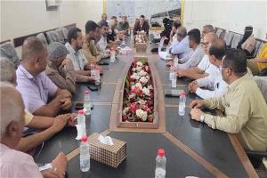 مدير عام المنصورة يوجه برفع جاهزية المكاتب الخدمية استعداداً لعيد الأضحى