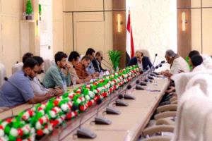 شبوة تُحيل مناقصات أدوية ومستلزمات طبية لمركزي الأورام والكلى للتقييم الفني
