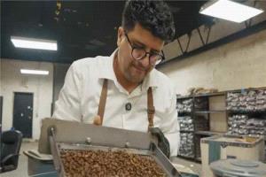 رائد أعمال يمني في نيويورك يطموح لقيادة القهوة اليمنية نحو السوق الأمريكي