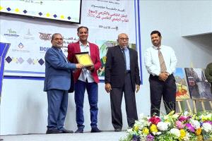 تكريم الإعلامي فهمي باحمدان في ختام أسبوع الطالب الجامعي الـ15 بجامعة حضرموت