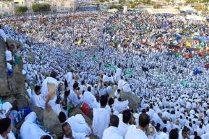 إرشادات صحية لصيام يوم عرفة في أجواء حارة لتفادي الجفاف والإجهاد