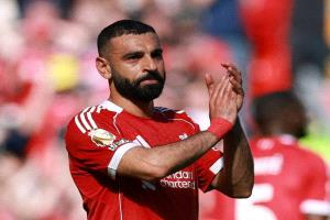 صلاح يغيب عن قمة مانشستر يونايتد وليفربول
