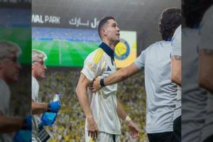 النصر يحسم دوري روشن رسميًا برباعية أمام ضمك ورونالدو يواصل التألق