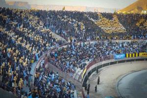 تجاوزات في الملاعب اليمنية تثير جدلاً حول حقوق البث واستقلالية الدوري