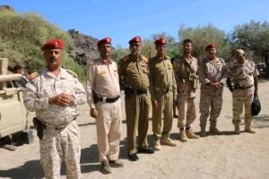 قيادة القوات البرية تنفذ زيارة عيدية للمقاتلين في جبهة كرش وتؤكد استمرار الدعم ورفع الجاهزية