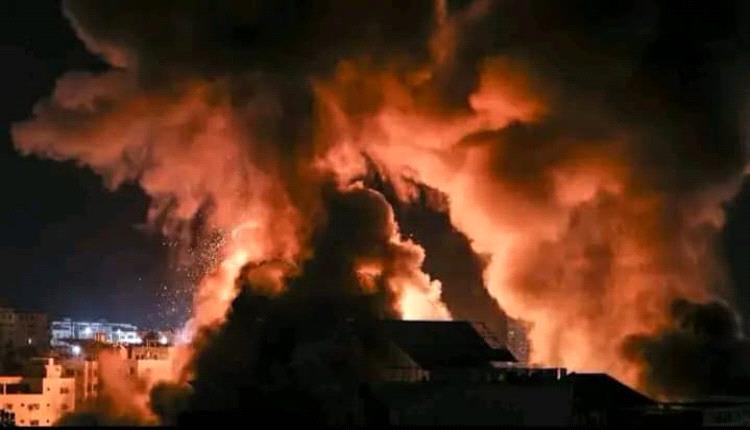 بعد الهجوم على محيط معسكر التحالف بعدن.. مصدر عسكري: لا ضحايا أو خسائر والدفاعات أسقطت مسيّرات وفق معلومات أولية