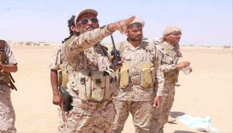 بن عزيز يطّلع على تطورات المواجهات الميدانية في تعز ويشيد بجهود القوات المسلحة حط