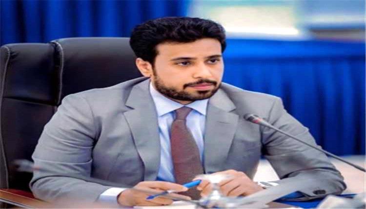 الغيثي يدين استهداف مطار عدن ويؤكد استمرار مواجهة الحوثيين