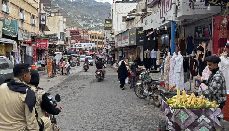 الحوثيون يشددون الرقابة على الاتصالات ويوسعون حملات التجسس في جنوب تعز