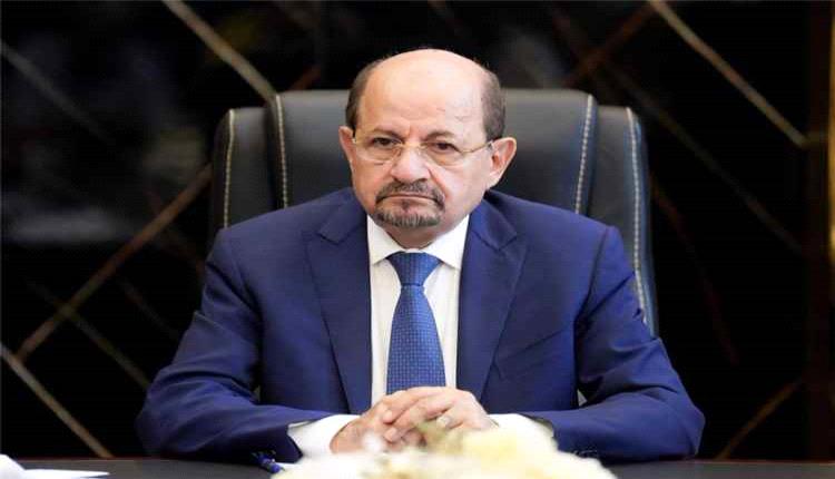 رئيس الوزراء: حصار تعز واستهداف المدنيين جريمة حرب تستوجب المساءلة