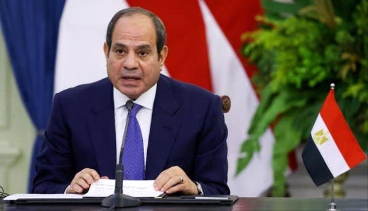 السيسي: أمن الخليج جزء من الأمن القومي المصري ويحذر من استهداف الجيش والشرطة